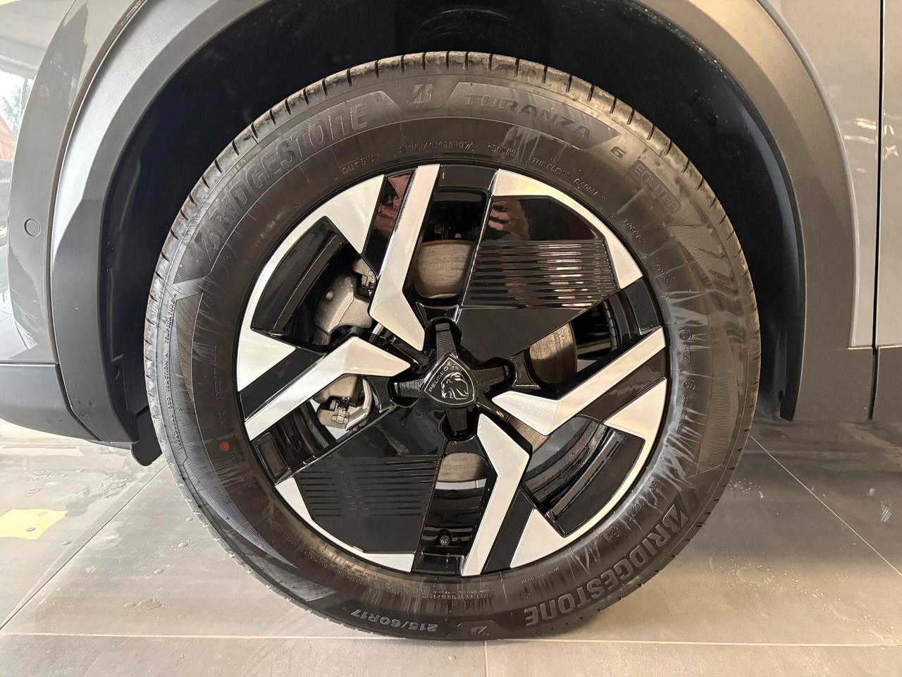 Peugeot 2008 Hybrid 110 e-DCS6 Allure