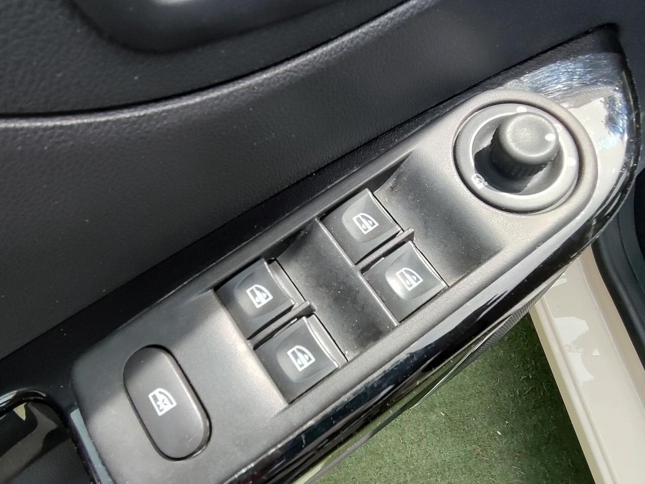 Renault Captur 1.5 dCi 90 CV CAMBIO AUTOMATICO