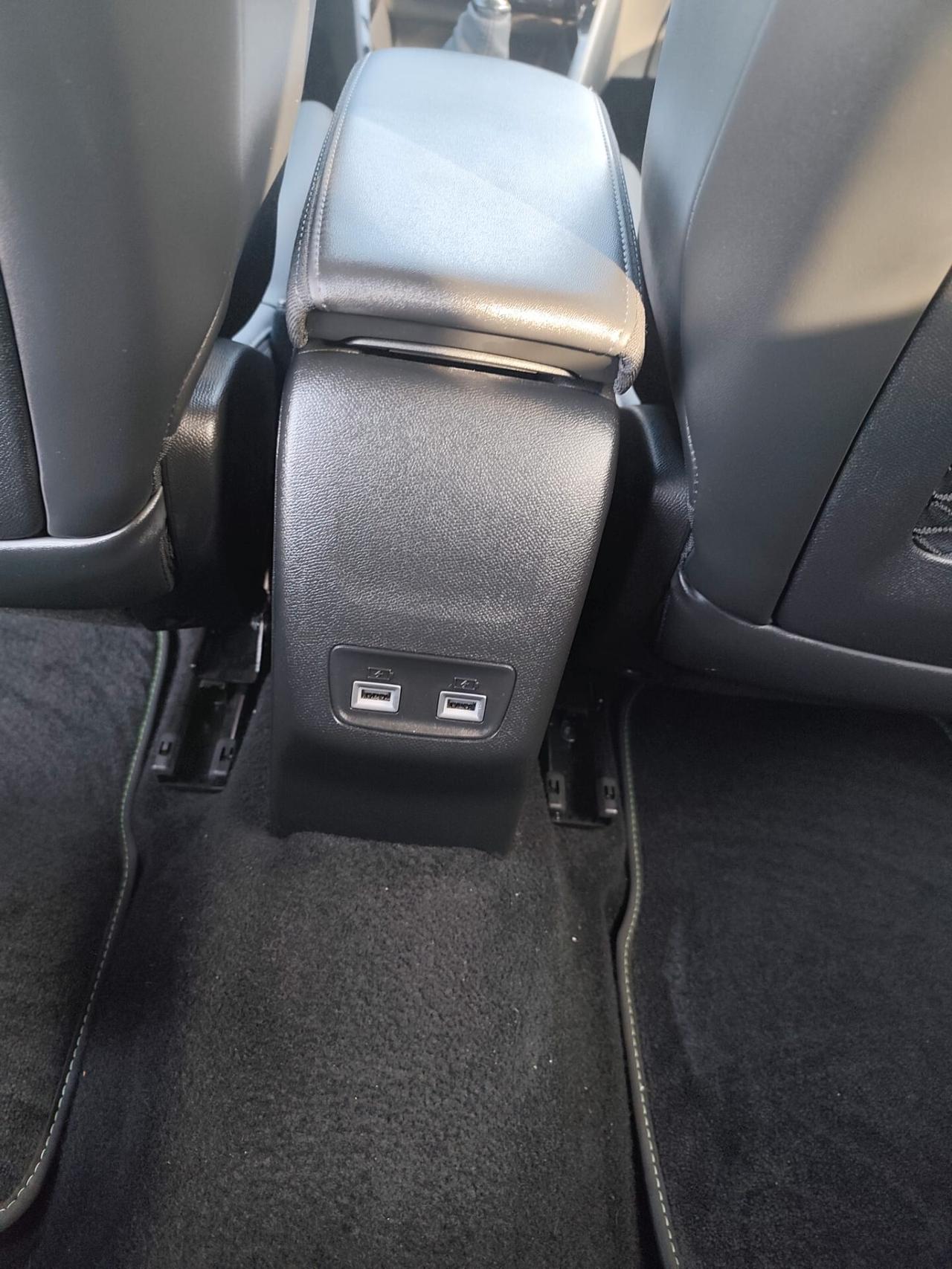 Peugeot 2008 PureTech 130 S&S GT