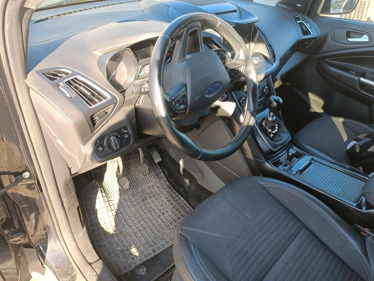 Ford Kuga 2.0 TDCI 150 CV S&S 2WD ST-Line - 2017