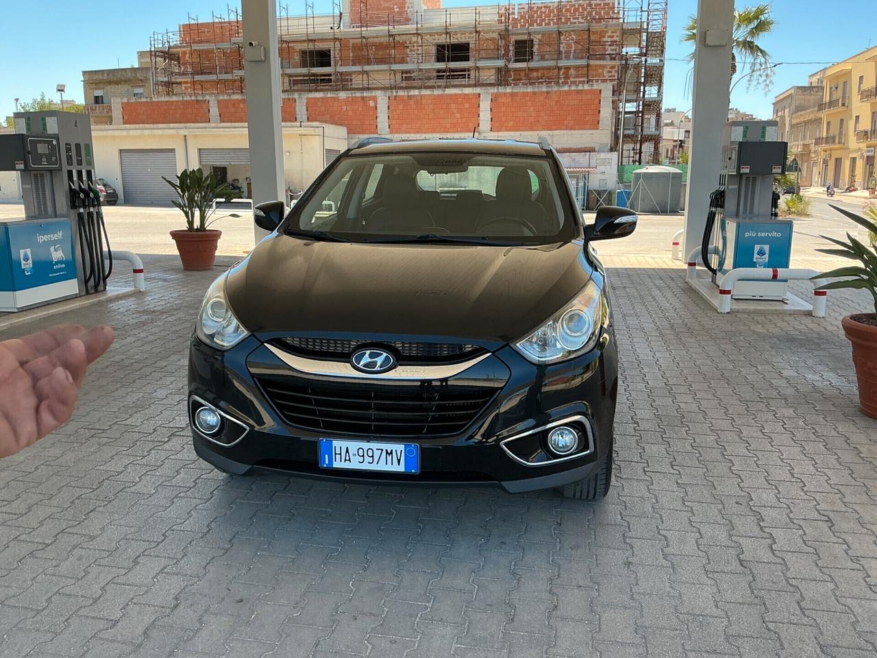HYUNDAI X35