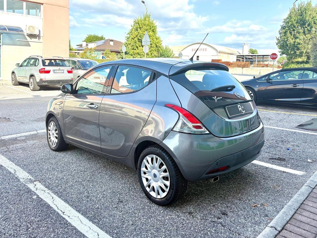 Lancia Ypsilon 1.3 Mjet Neopatentati