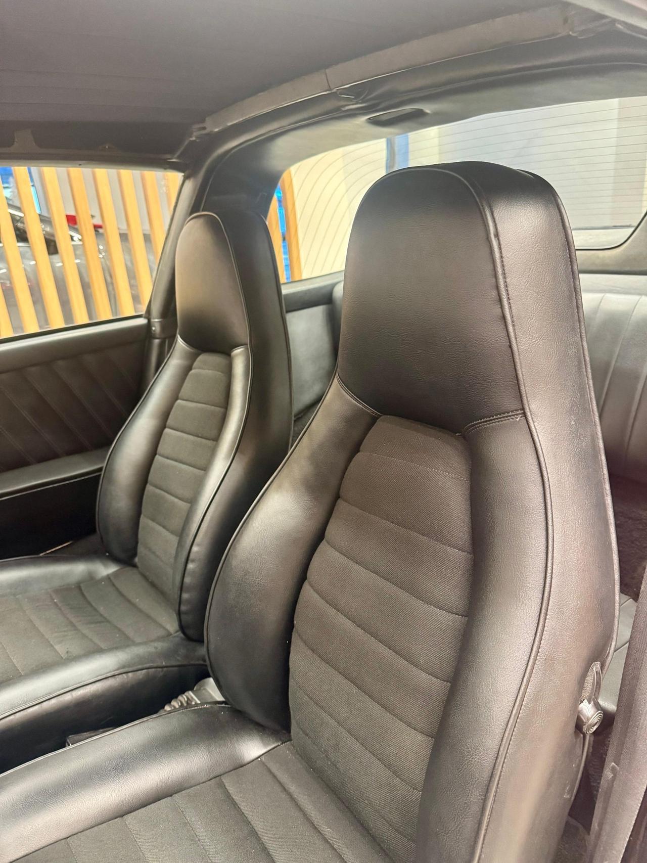 Porsche 911 Carrera 2.7 MFI (1976) - 210 CV RARA