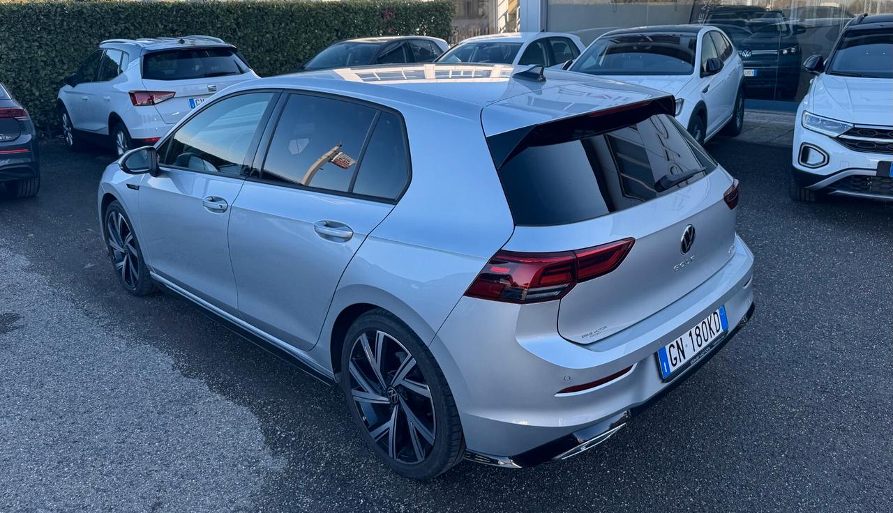 Volkswagen Golf 1.5 etsi evo R-Line 150cv dsg / NO VINCOLI
