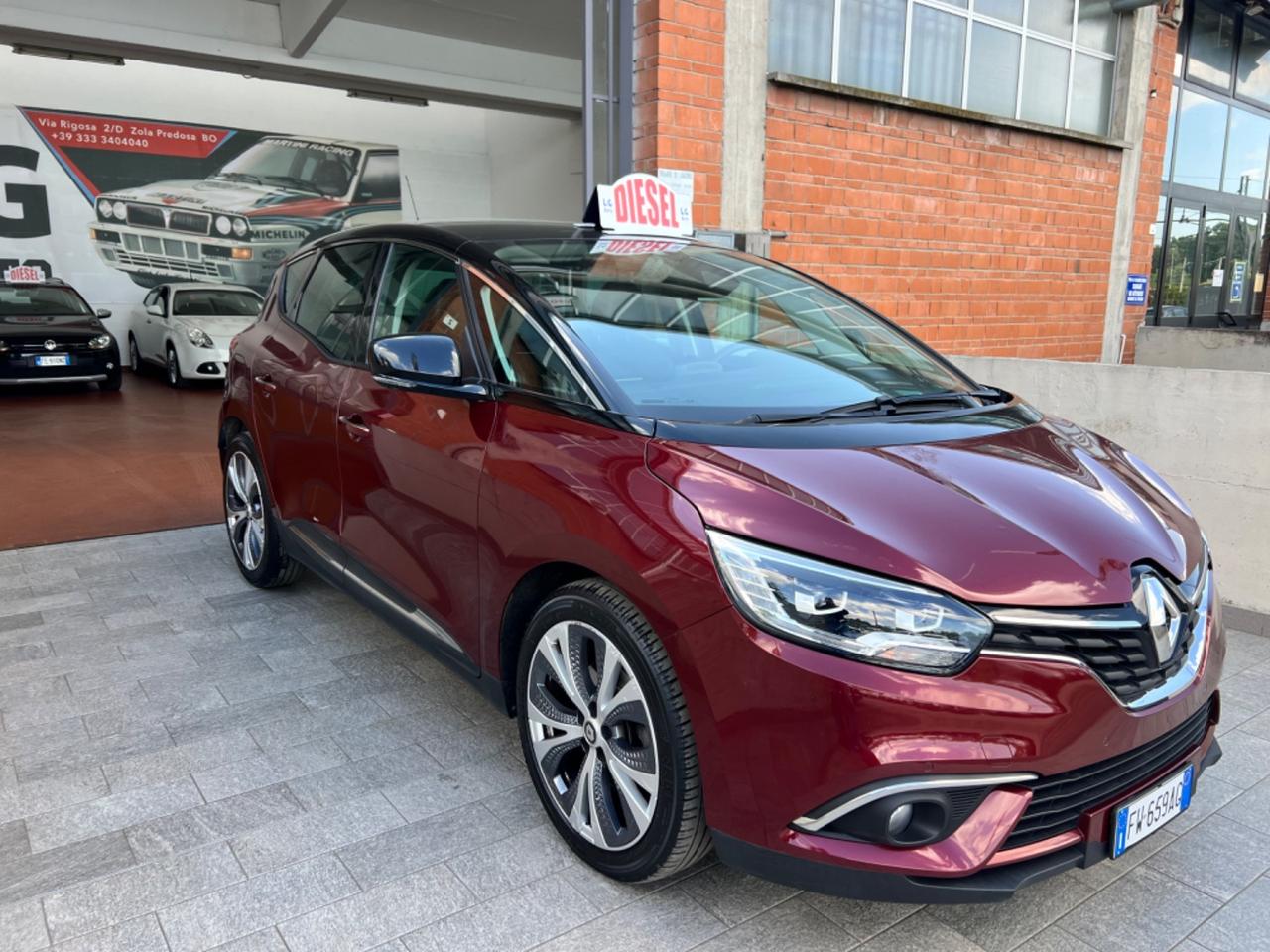 Renault Scenic Scénic Blue dCi 120 CV EDC Initiale Paris