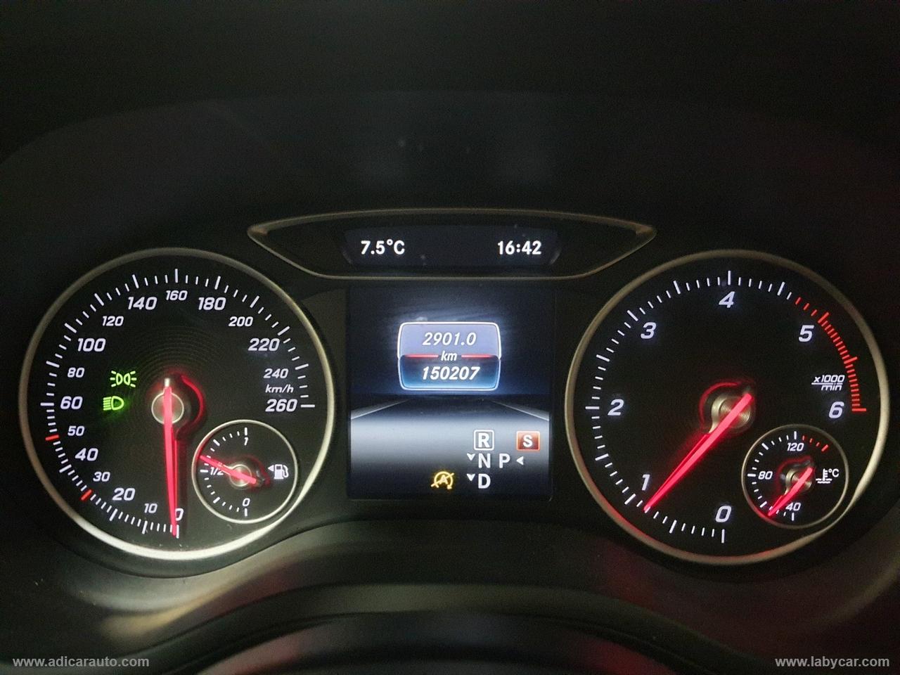 MERCEDES-BENZ B 180 d Automatic Premium