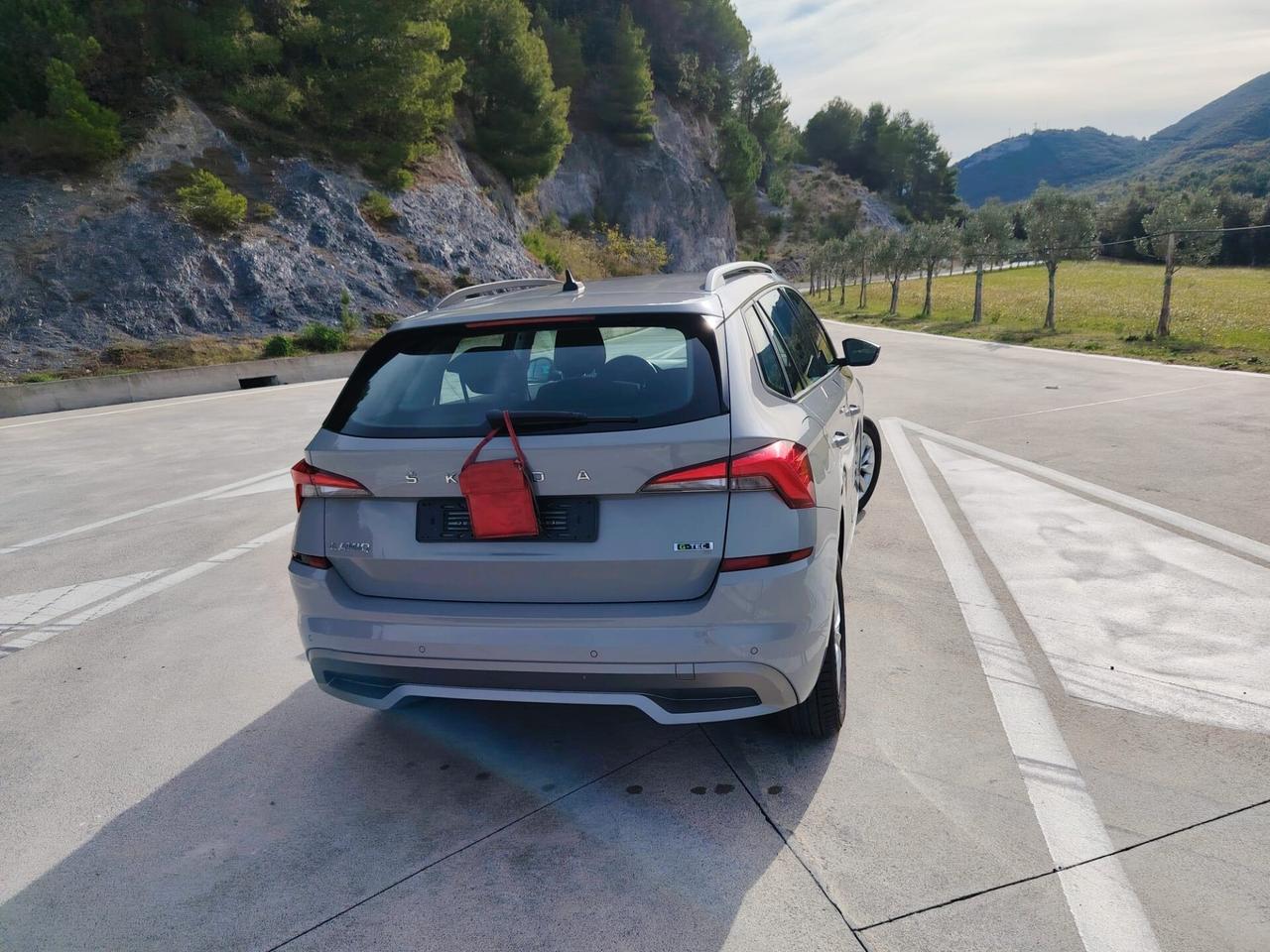 Skoda Kamiq 1.0 G-Tec Ambition Aziendale-Permute-Gommata-1Proprietario