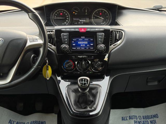 LANCIA Ypsilon 1.2 69 CV 5P. Gold