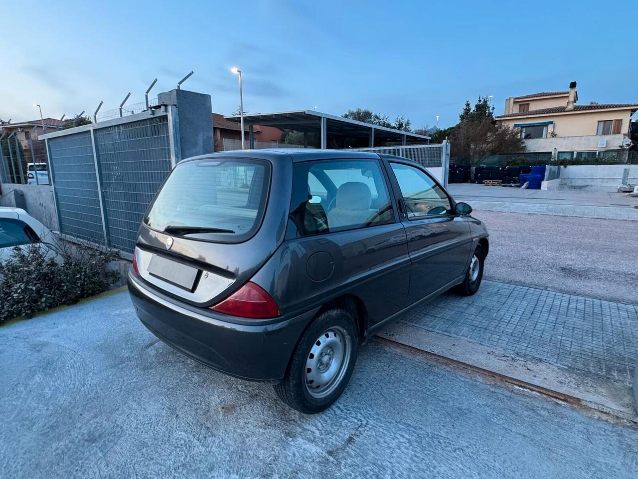 LANCIA YPSILON UNICO PROPRIETARIO Y