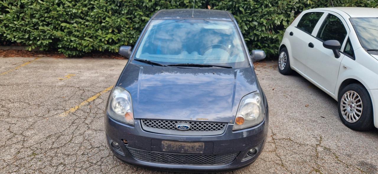 Ford Fiesta 1.4 TDCi 5p. Ghia per export