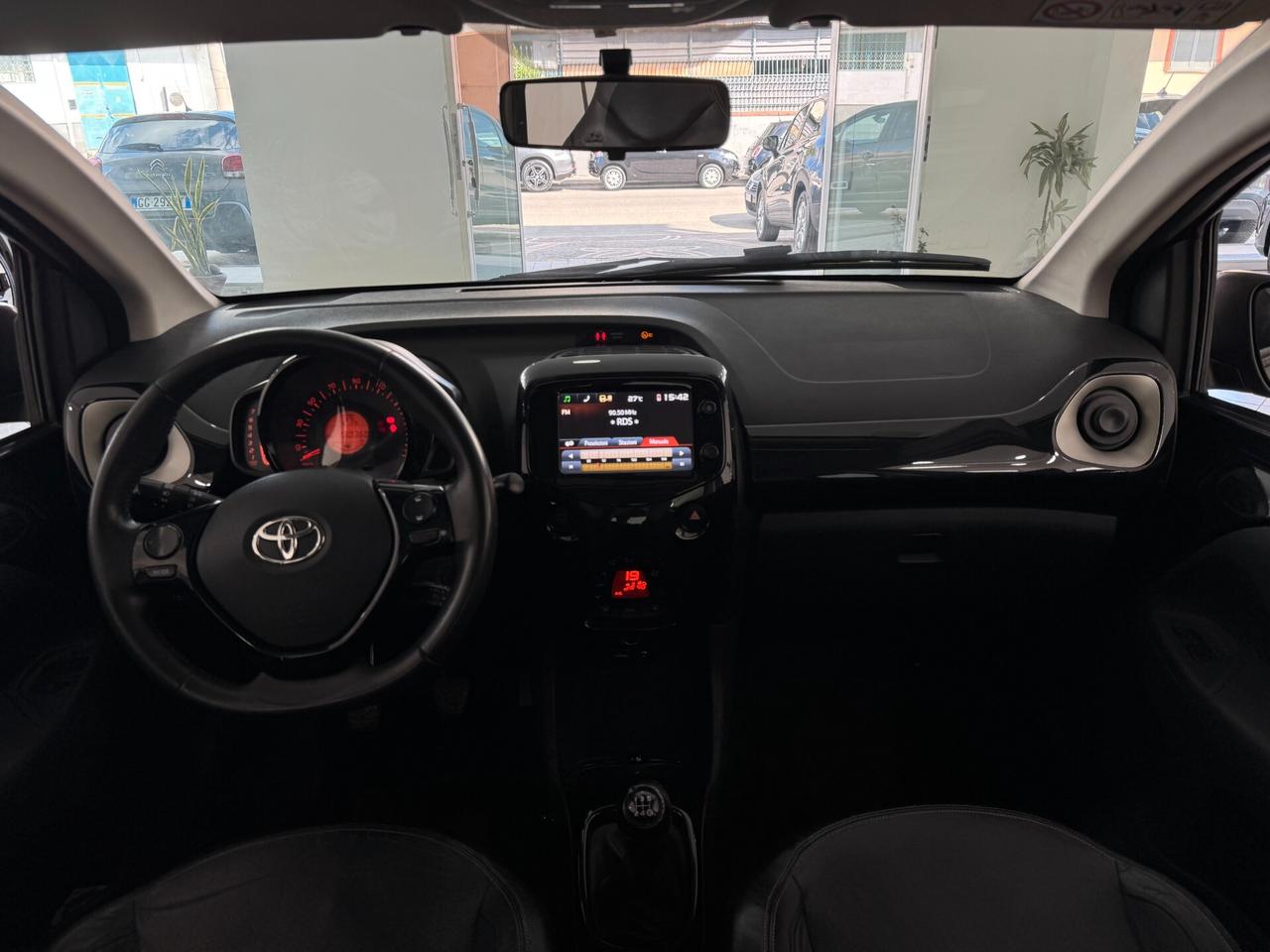 Toyota Aygo 1.0 VVT-i 69 CV 5 porte x-clusiv