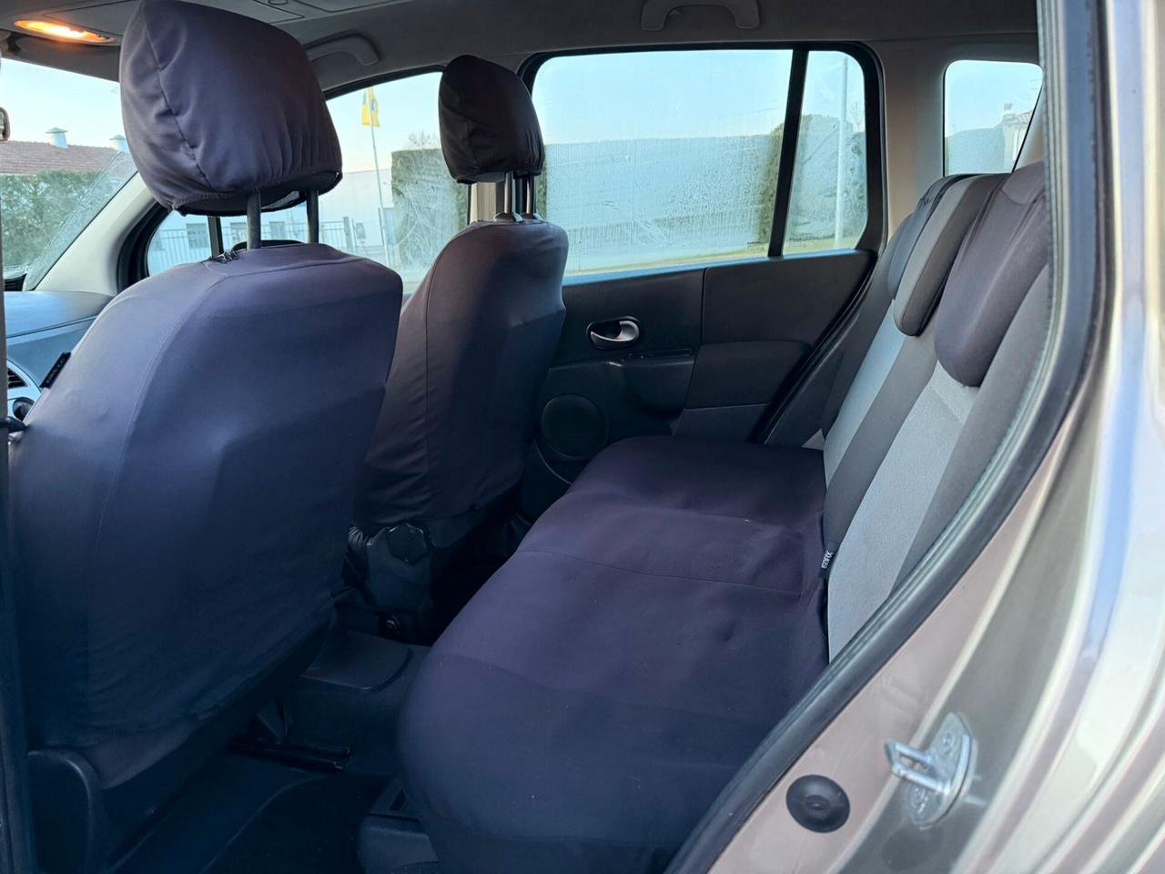 Renault Modus Grand 1.5 dCi 85CV Dynamique