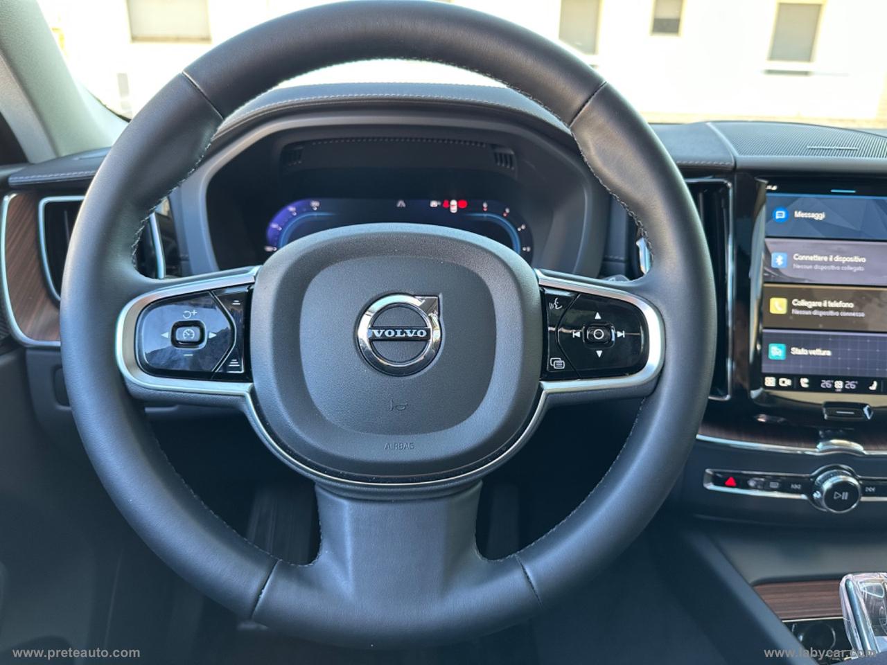 VOLVO XC60 B4
