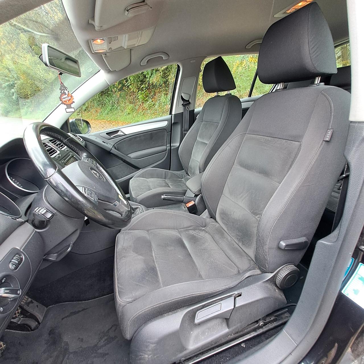 VW GOLF 1.6TDI HIGHLINE Neopatentati