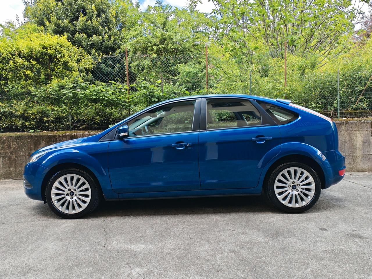 Ford Focus 1.6 BENZINA 115cv TITANIUM / 60.000km