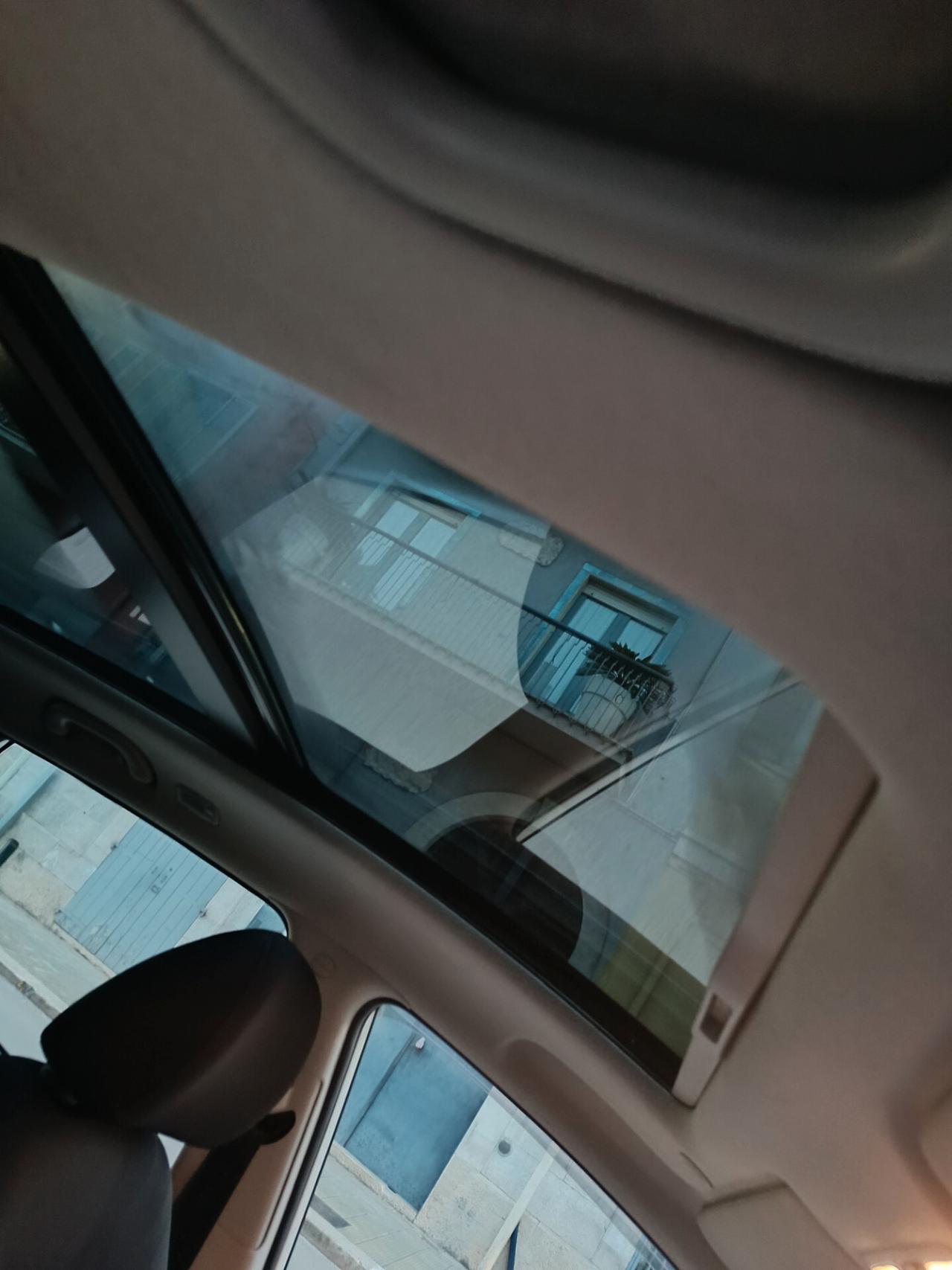 Hyundai iX20 1.4 CRDI 90 CV XPOSSIBLE TETTO APRIBILE FULL