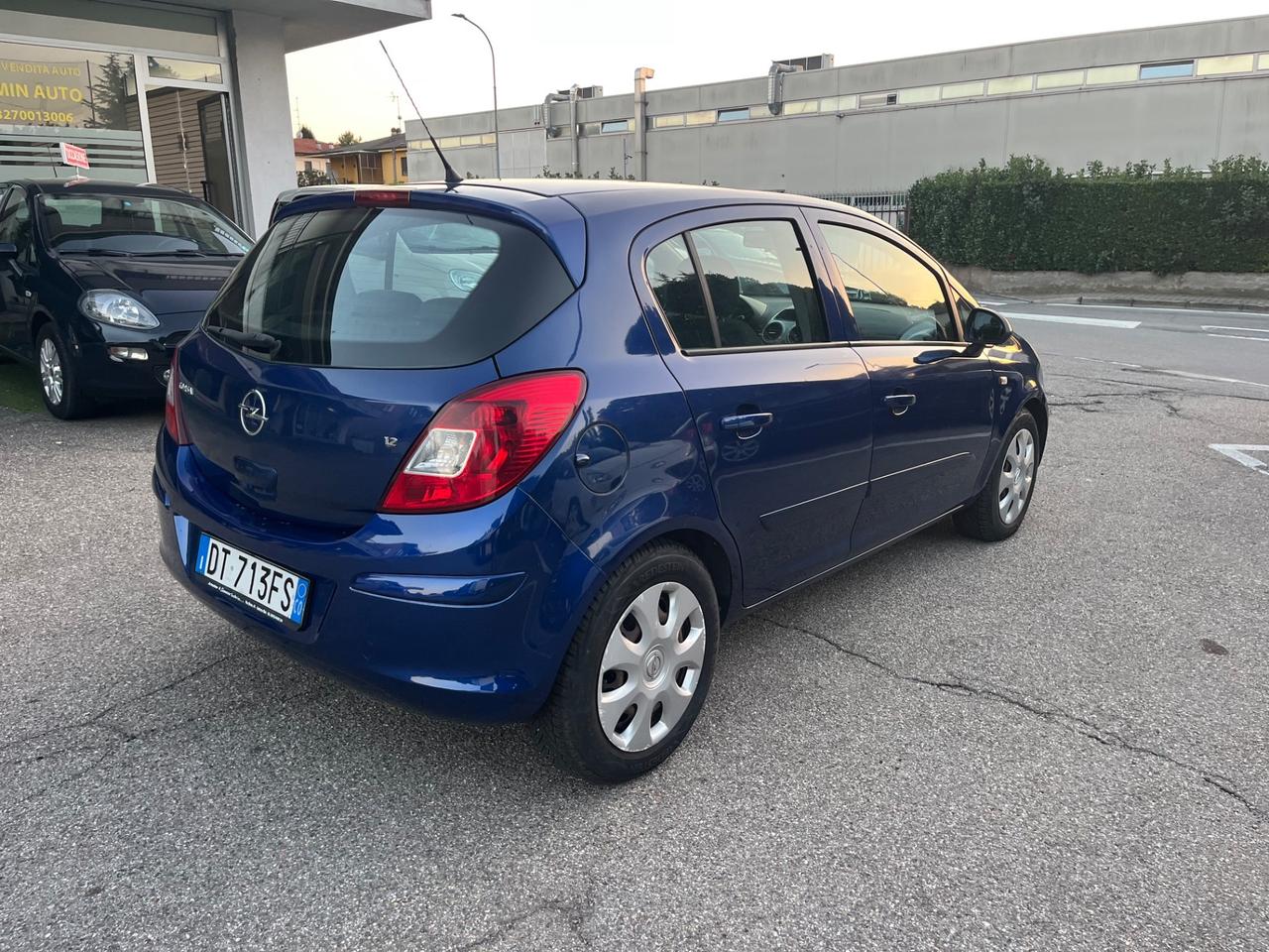 Opel Corsa 1.2benzina/80CV/neopatentati/Euro4/unico proprietario/5Porte e 5Posti