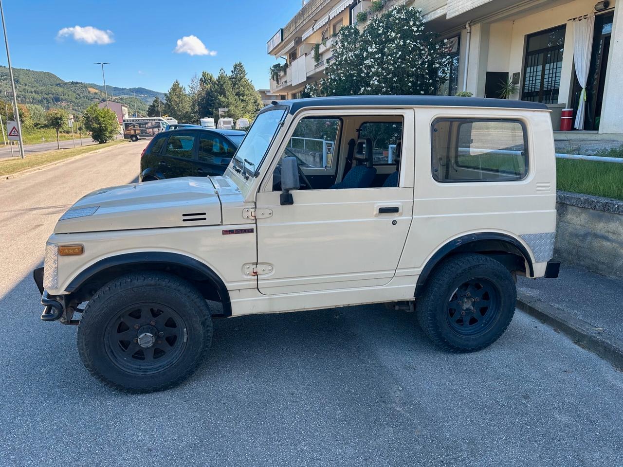 Suzuki SJ 410 SJ410 Berlina Sport