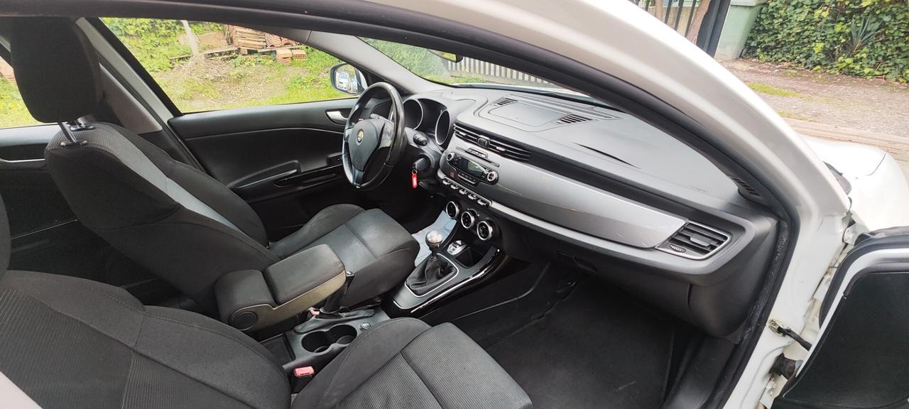 Alfa Romeo Giulietta 1.6 JTDm-2 105 CV Progression
