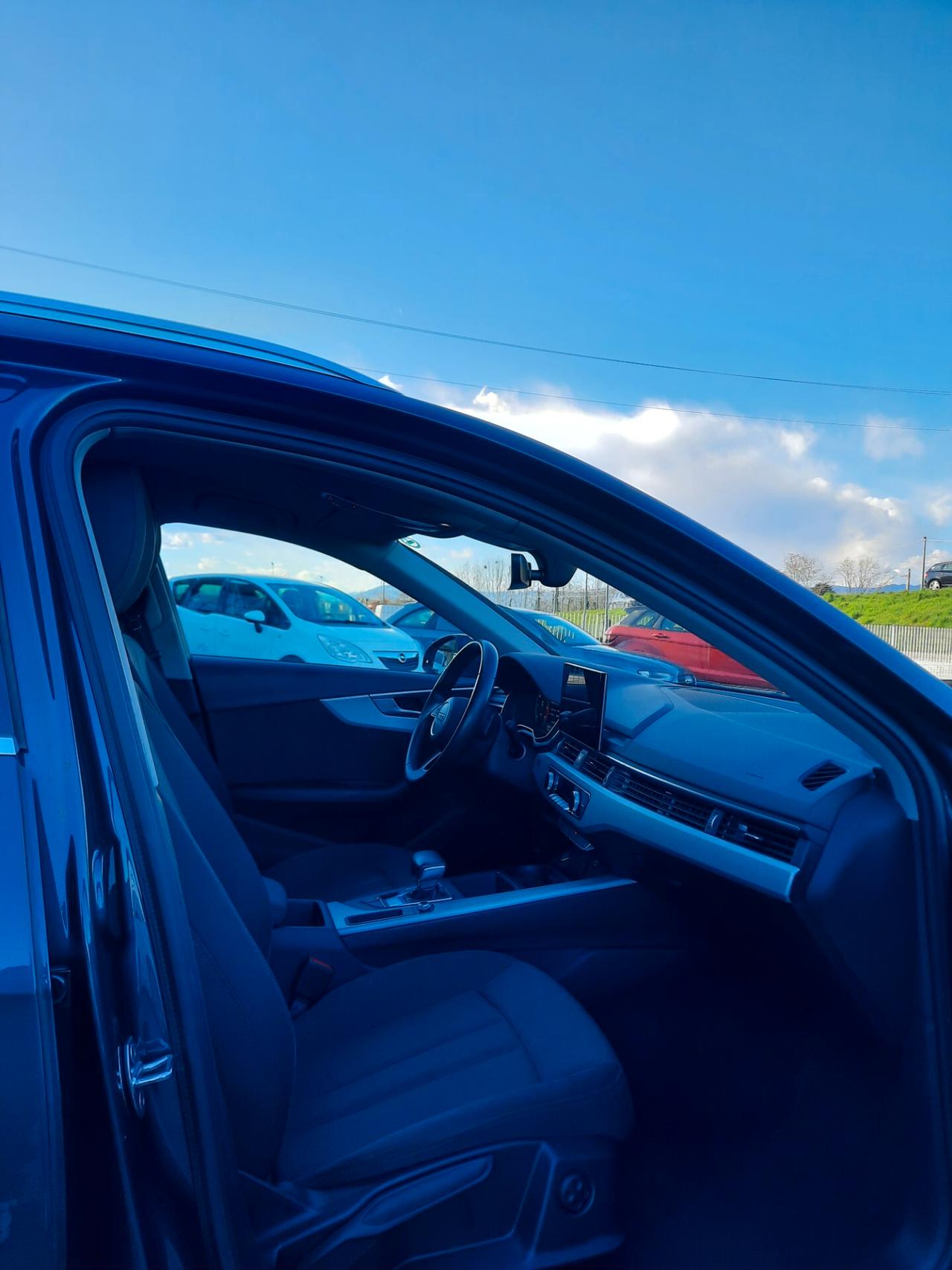 Audi A4 Avant 35 TDI S tronic Sport cokpit radar