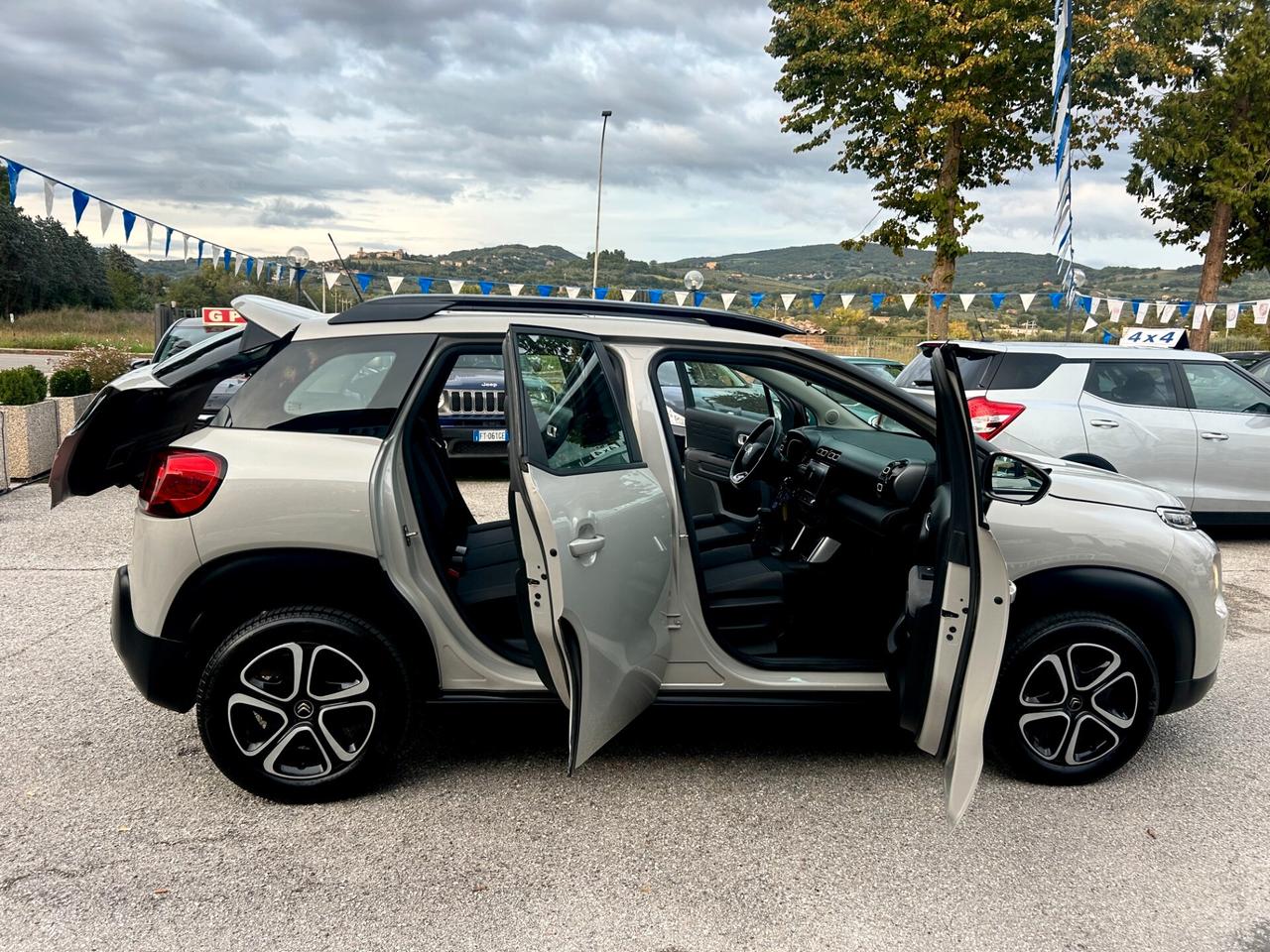 " UNA CHICCA " Citroen C3 Aircross C3 PureTech 110 cv Shine