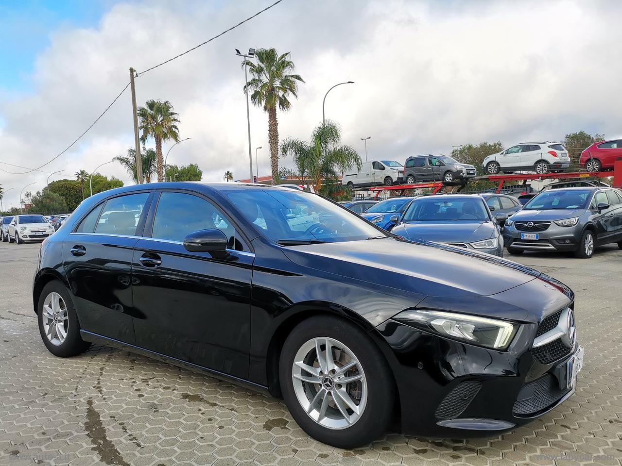 MERCEDES-BENZ A 180 d Automatic Business