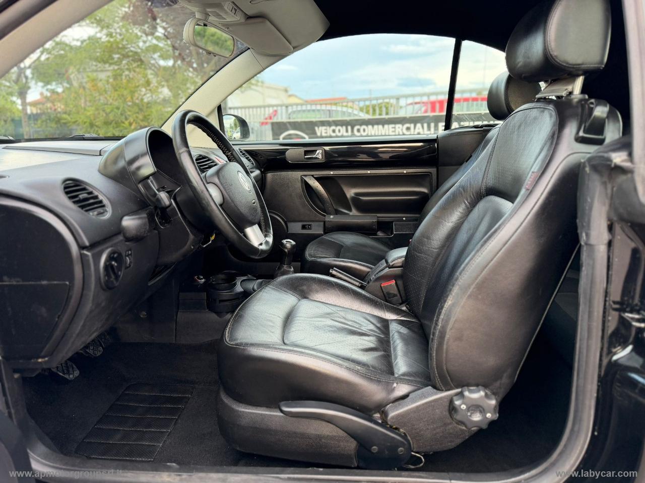 VOLKSWAGEN New Beetle 1.4 16V Cabrio