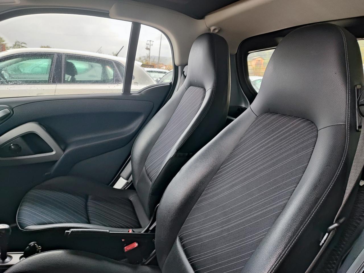 Smart ForTwo 1000 62 kW coupé passion