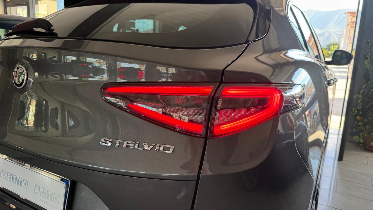 ALFAROMEO STELVIO Q4 VELOCE