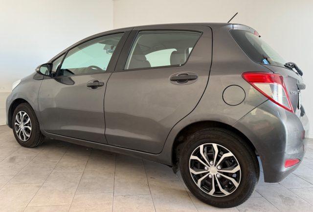 TOYOTA Yaris 1.0 5P Lounge