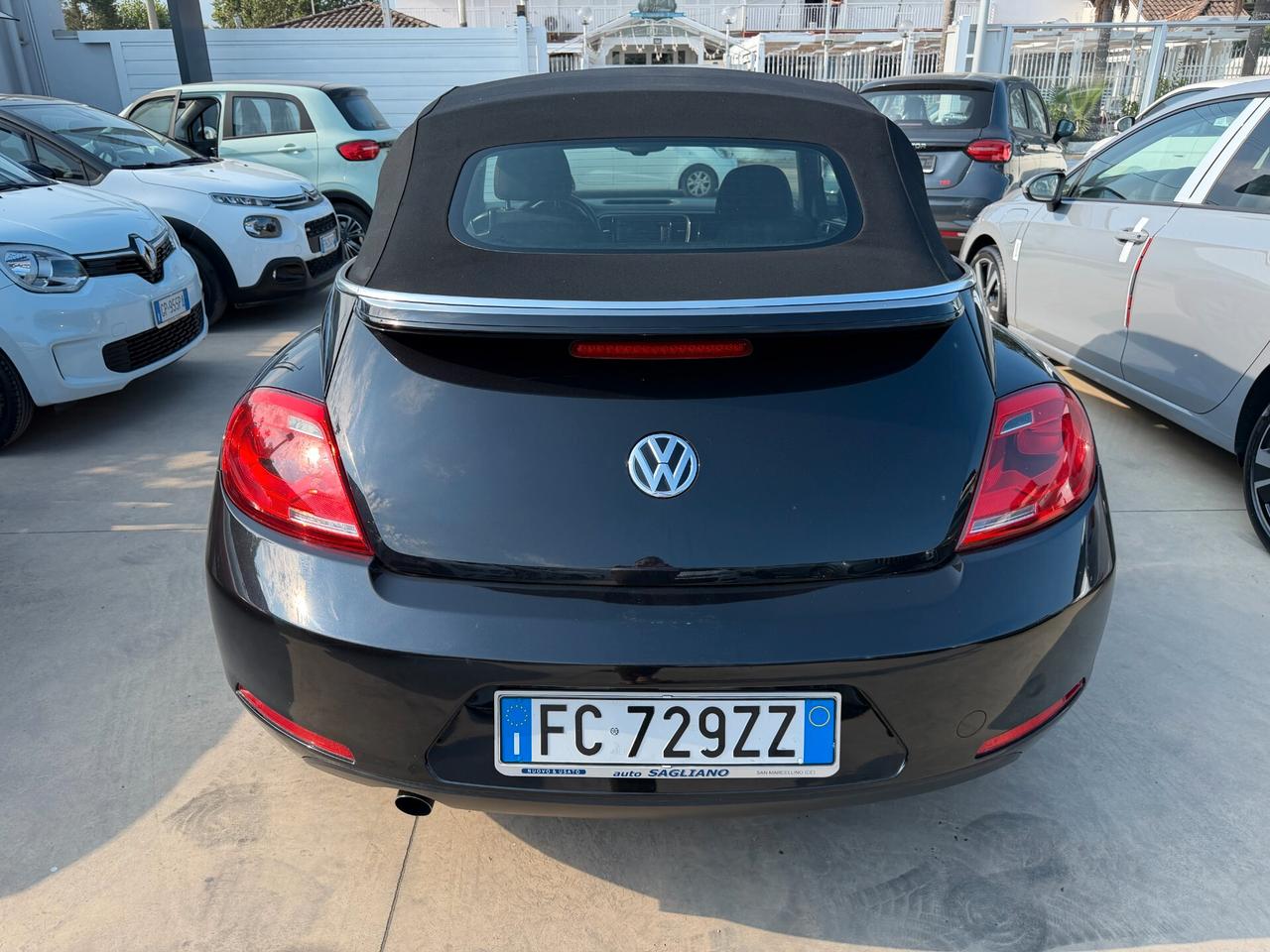 Volkswagen Maggiolino Cabrio 1.6 TDI Design