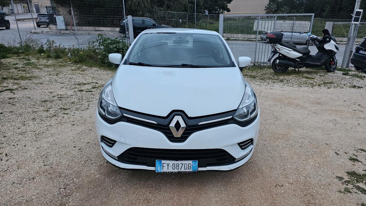 RENAULT CLIO 1.5 DCI 90CV LIFE 2019 (AUTOCARRO 4P) € 6.900,00