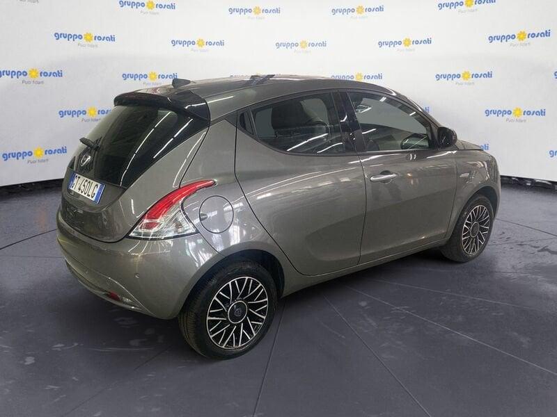 Lancia Ypsilon New 5 porte My24 1.0 Firefly 70 CvStart&Stop Hybrid Oro