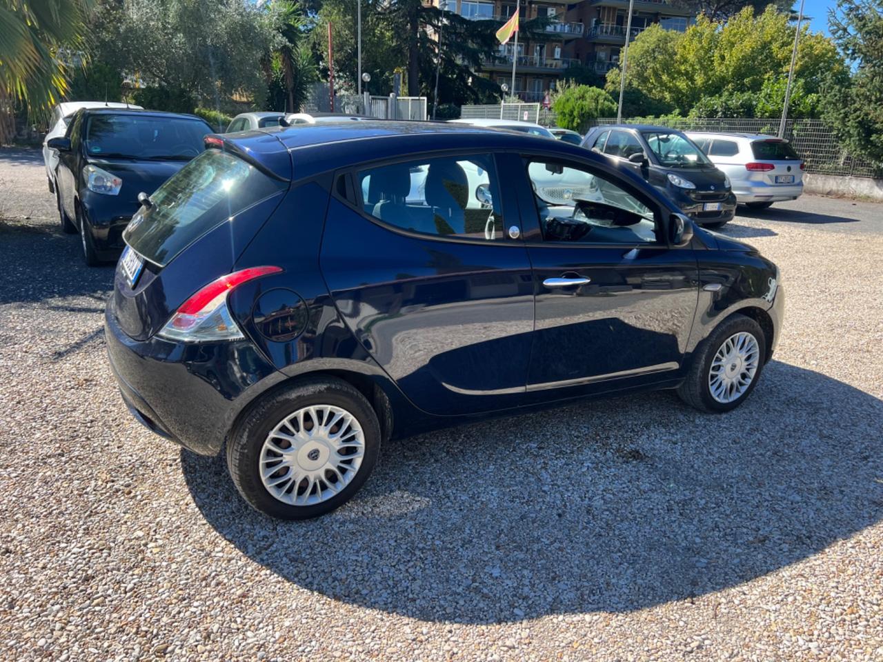 Lancia Ypsilon 1.2 69 CV 5 porte GPL Ecochic Silver