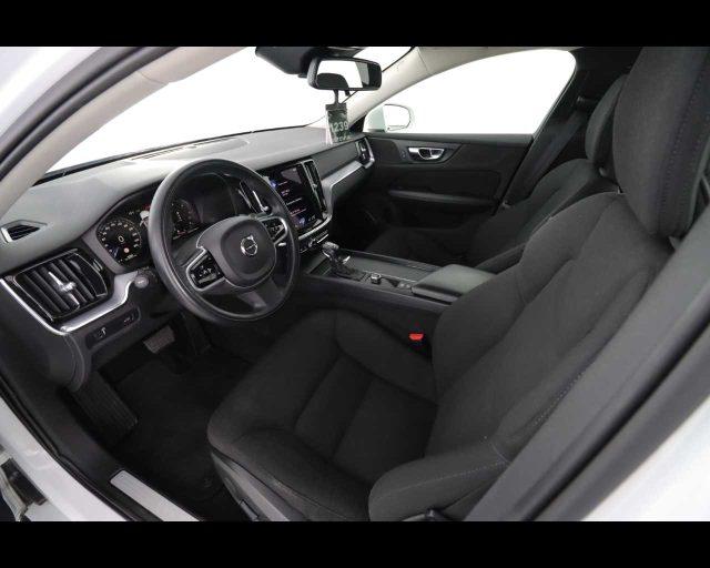 VOLVO V60 D3 Geartronic Momentum Business