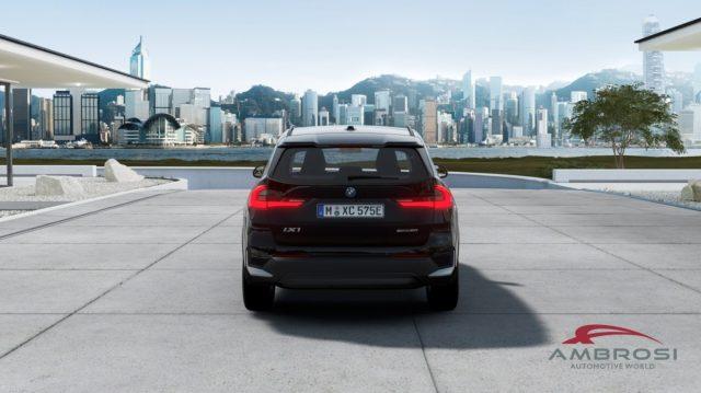 BMW iX1 eDrive20 Premium Package