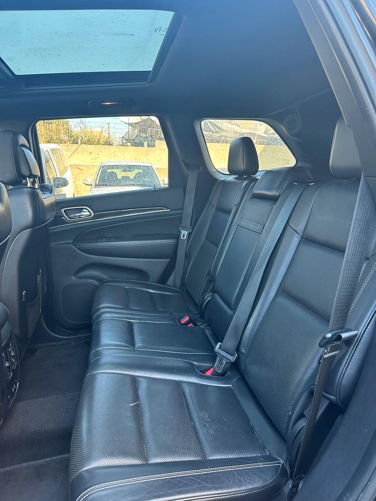 Jeep Grand Cherokee Overland DIESEL