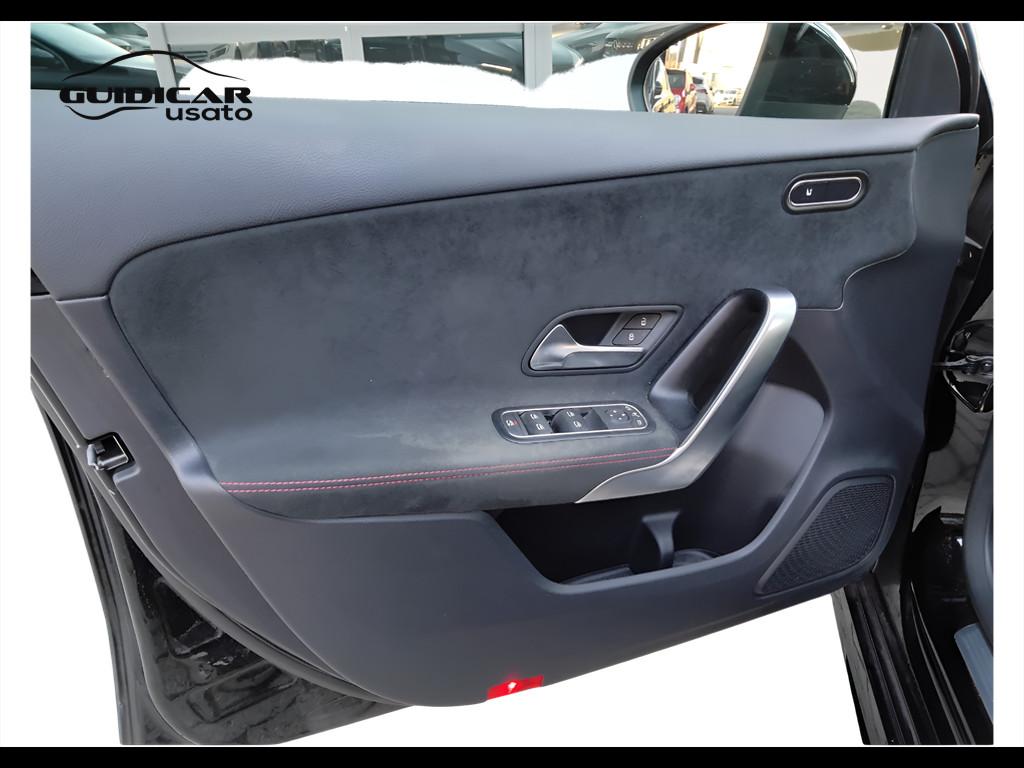 Mercedes-Benz Classe A - W177 2023 - A 180 d AMG Line Advanced Plus auto