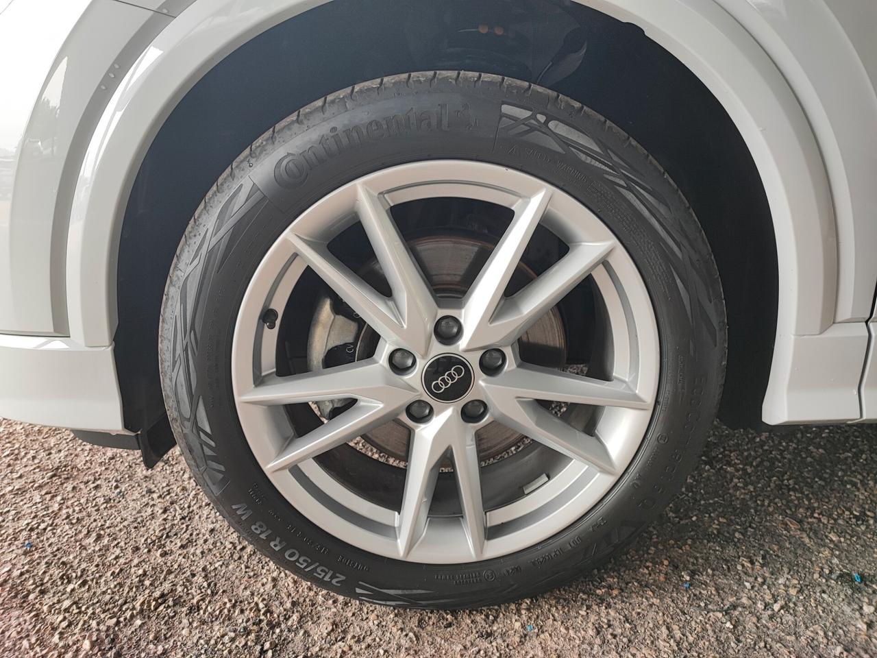 Audi Q2 35 TDI S tronic line Edition