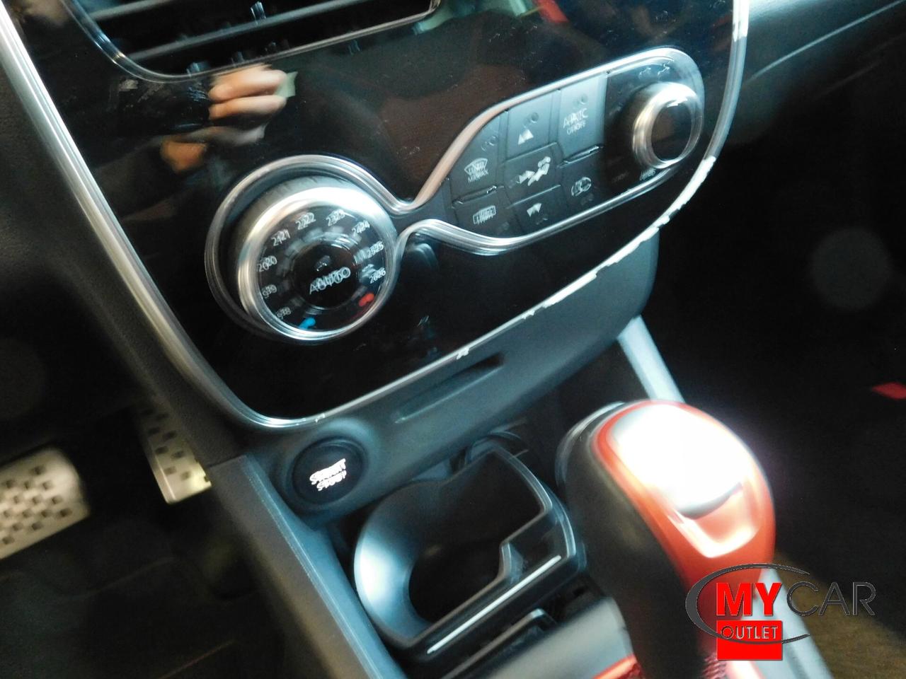 Renault Clio TCe 220cv EDC 5pt Energy R.S. Trophy