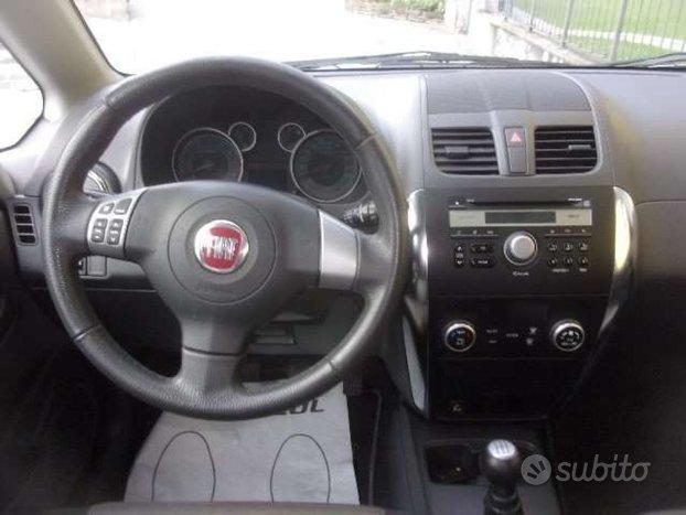 FIAT Sedici 1.6 16v Emotion 4x4 120cv-X NEO PATE