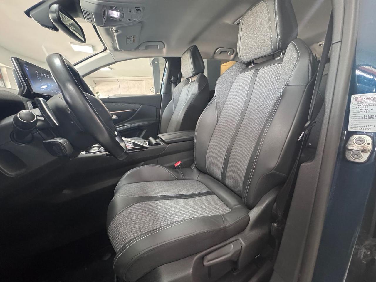 Peugeot 5008 Allure 1.5 Blue HDI 130 #5923