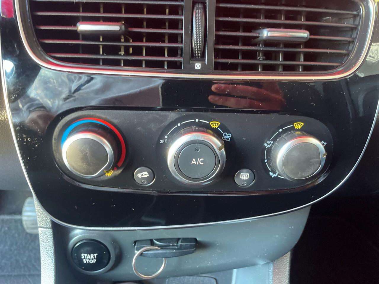 Renault Clio dCi 8V 75CV Start&Stop 5 porte neopatentati