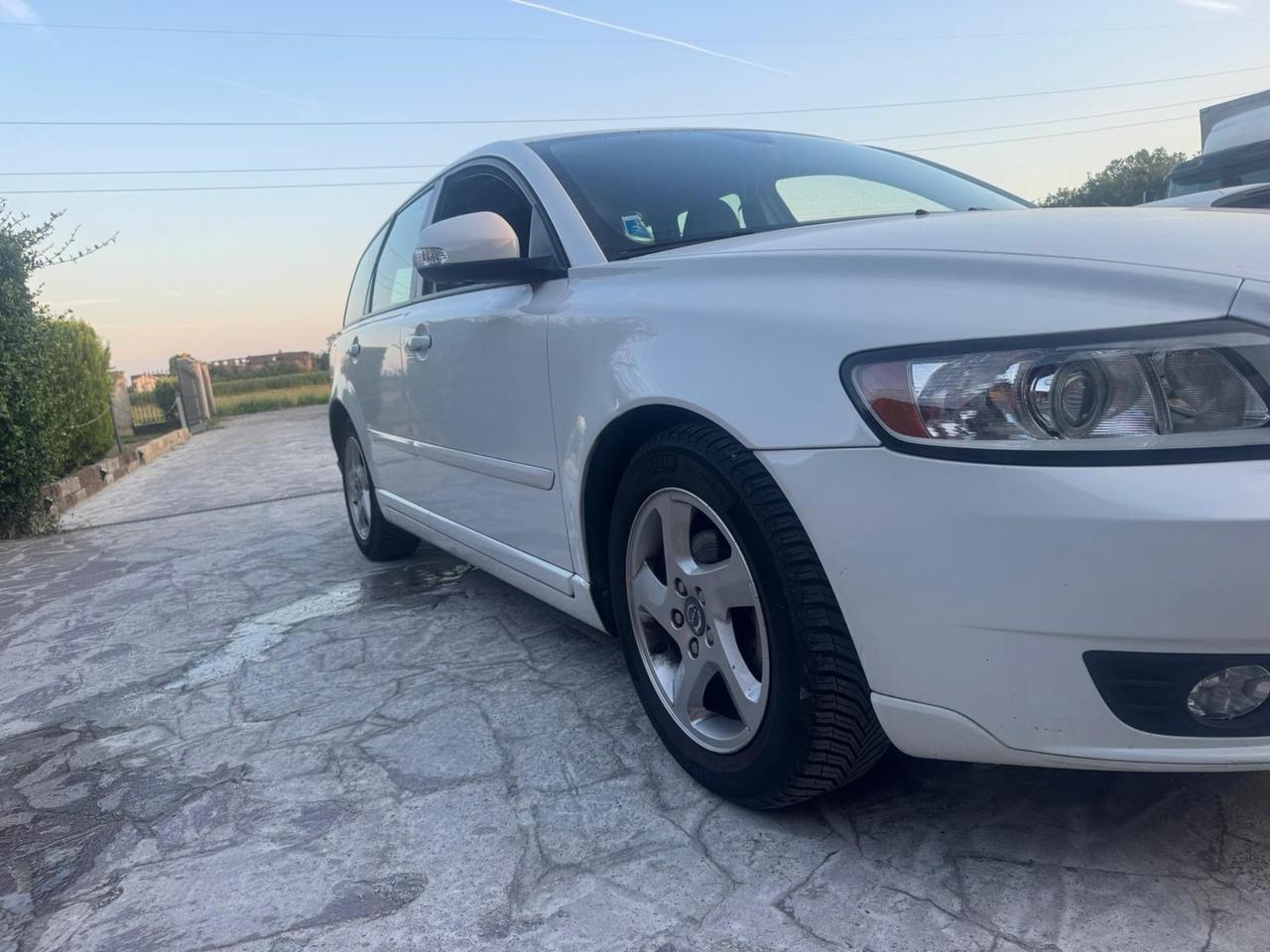 Volvo V50 D2 R-design(problema iniettore)