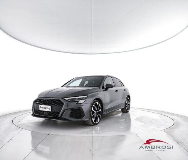 AUDI A3 40 TDI quattro S tronic S line edition