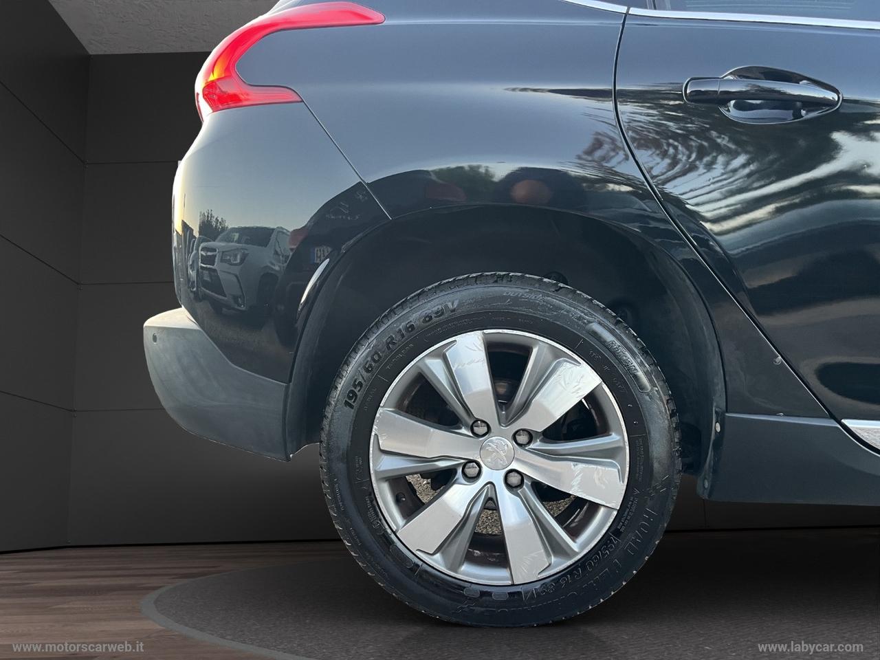 PEUGEOT 2008 1.6 e-HDi 115 CV S&S Allure