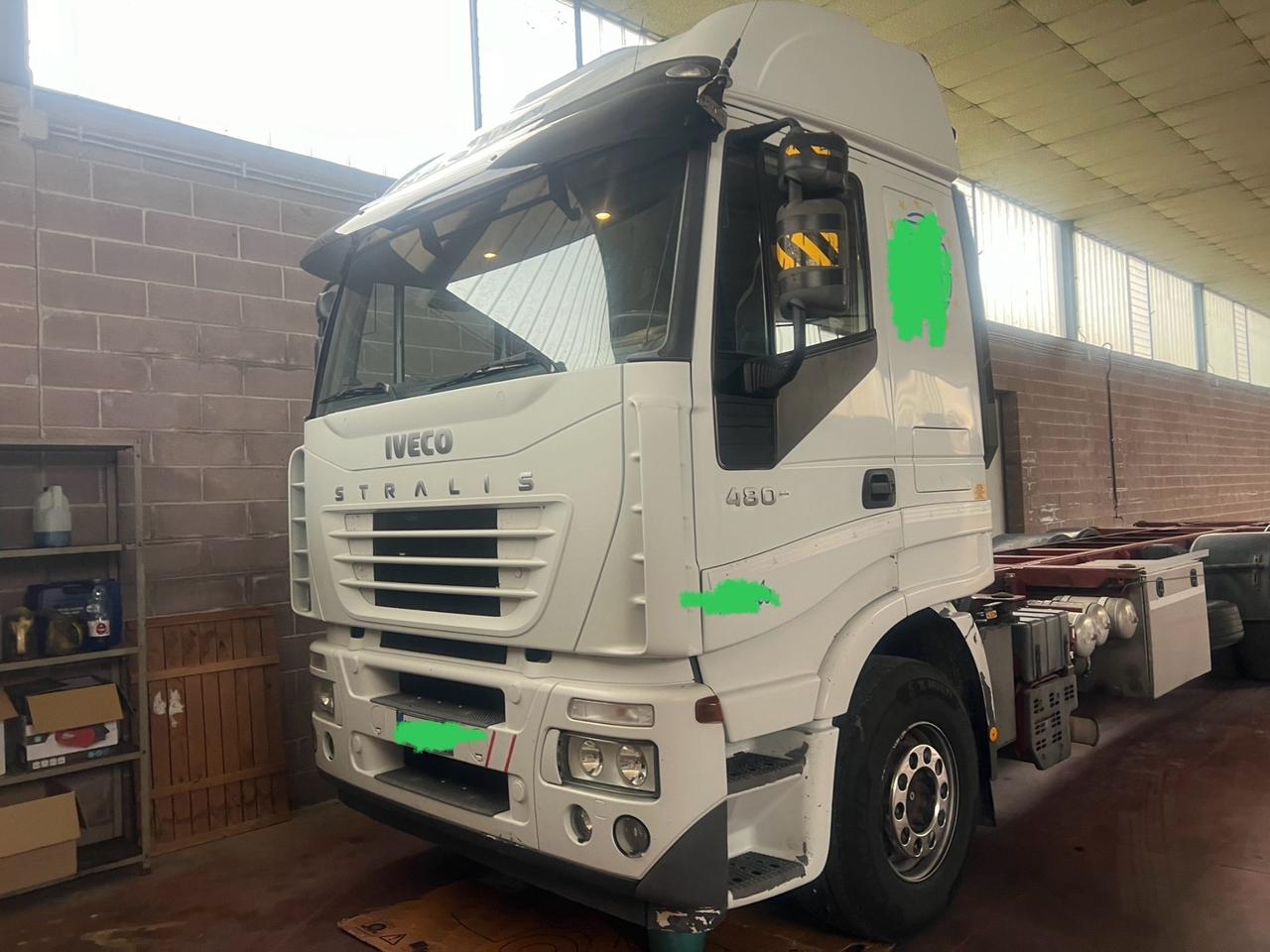 Iveco Stralis 480 Manuale 3 Assi