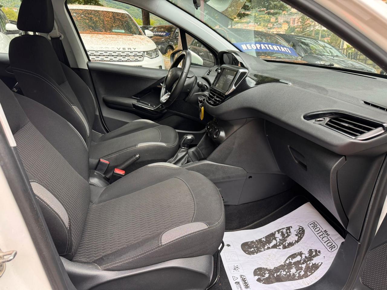 Peugeot 208 PureTech 82 5 porte Allure 1.2 E6 GARANZIA 1 ANNO