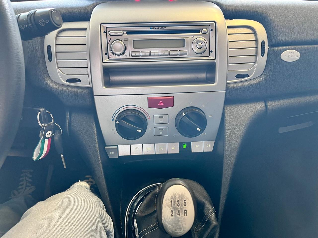 Lancia Ypsilon 1.2 Platino