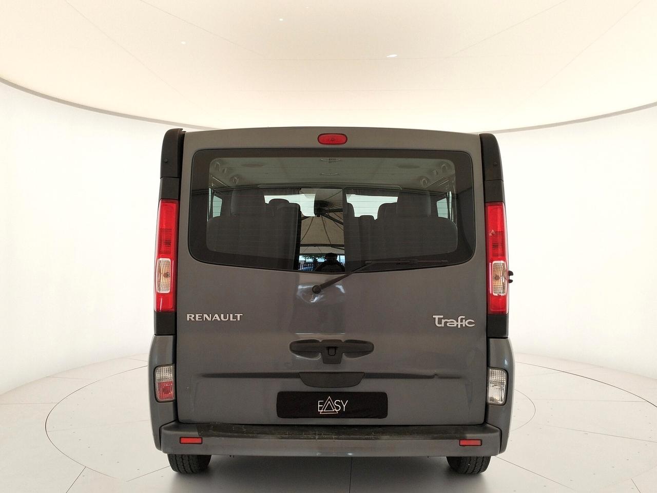 Renault Trafic 2.0 dCi 115cv Passenger - 9 POSTI